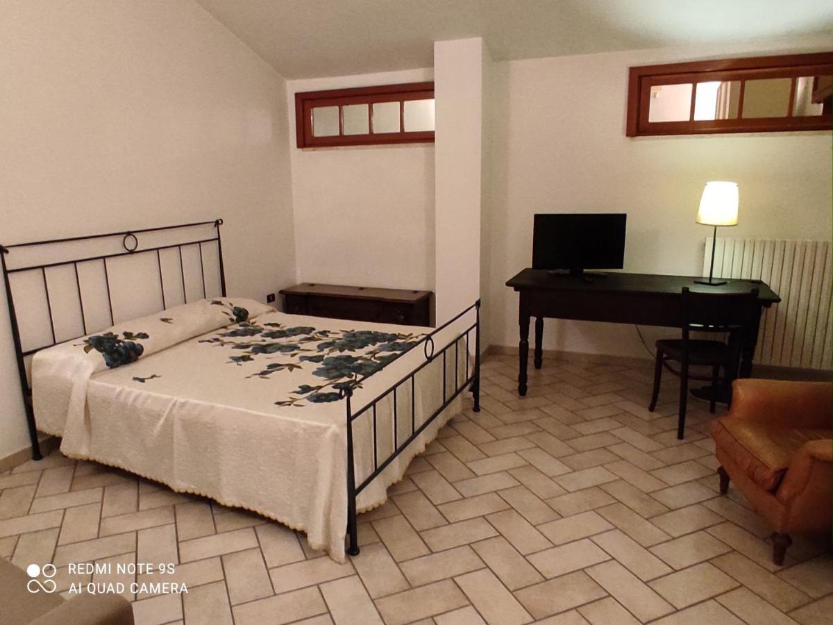 Villa Aristogatti San Pietro Vernotico Buitenkant foto
